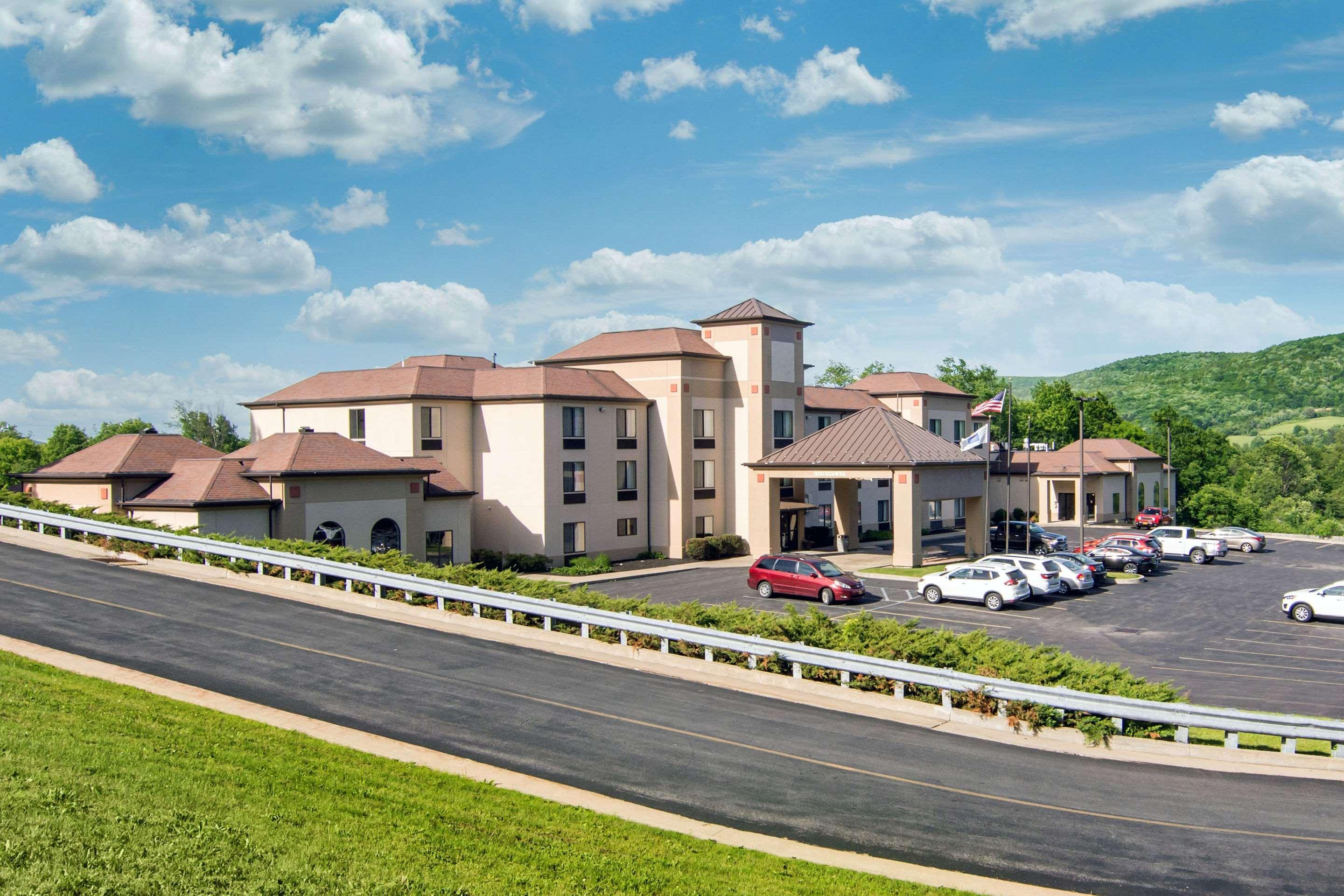 Comfort Inn & Suites Cooperstown - Milford Exterior foto